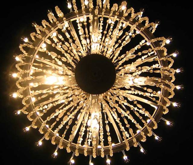 Wieliczka_salt_mine_chandelier